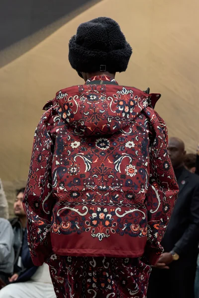 Look 145